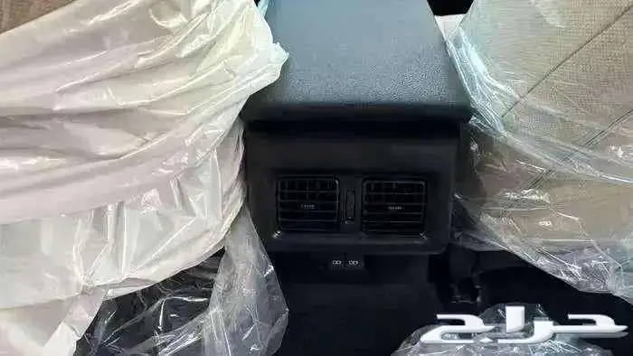 تويوتا كامري LE 2025 بنزين 14