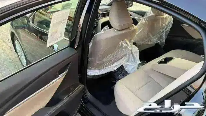 تويوتا كامري LE 2025 بنزين 11