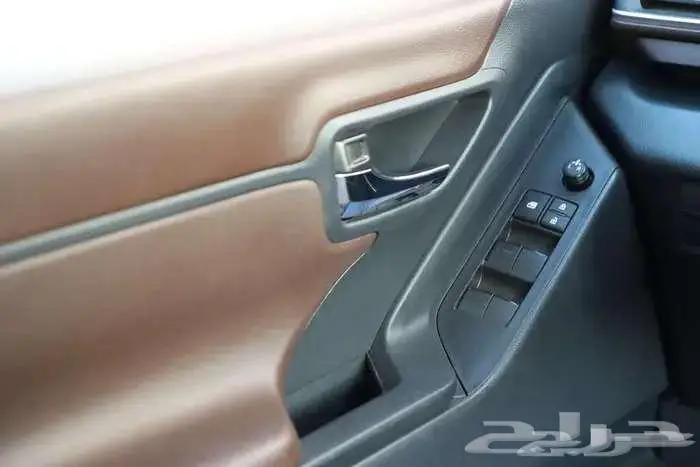 اينوفا بنزين موديل 2025 الون متوفر جديد 11