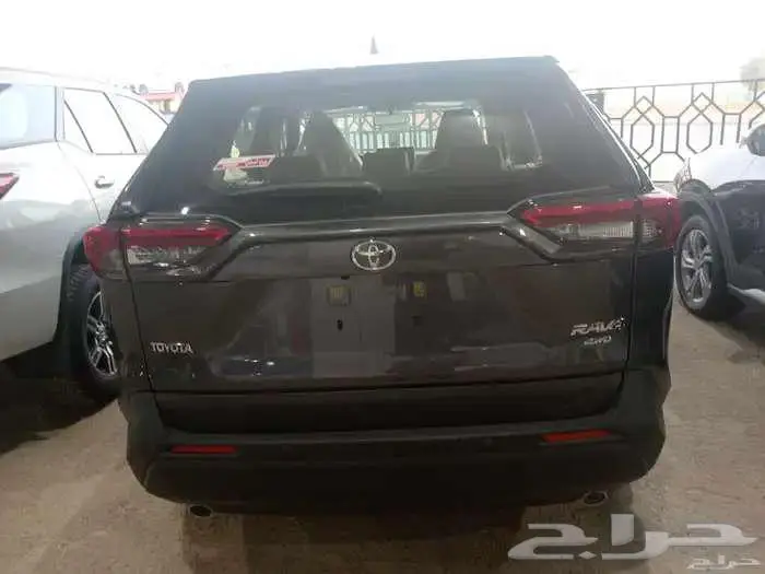 تويوتا راف فور 2025 باقل الاسعار اسود 7