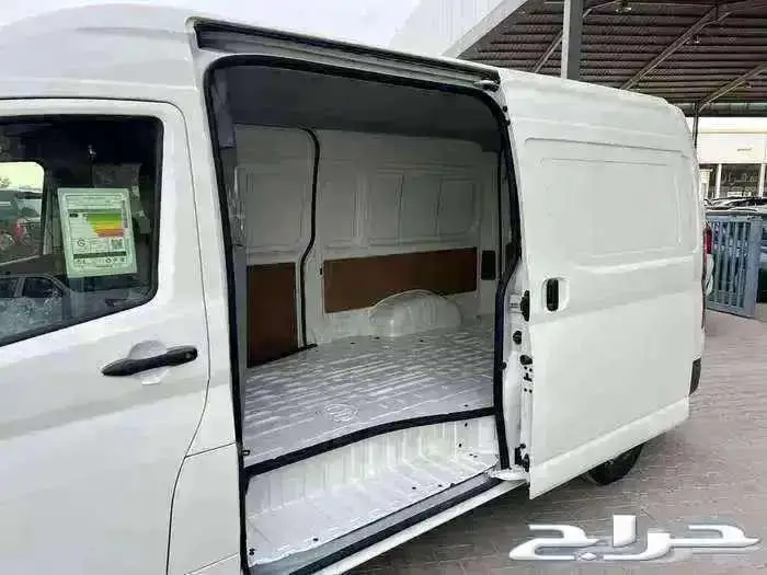 تويوتا هايس فان بضاعة ديزل 2.8 سقف عالي جيرتوماتك 2026 بريمي 6