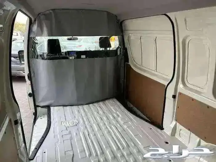 تويوتا هايس فان بضاعة ديزل 2.8 سقف عالي جيرتوماتك 2026 بريمي 8