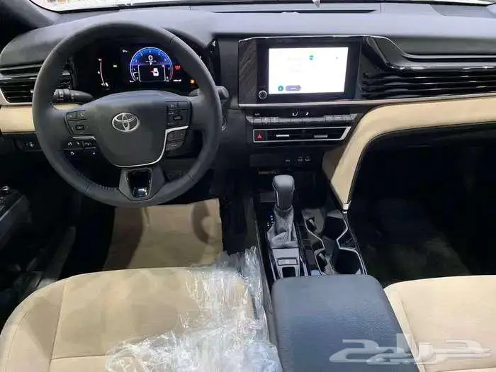 تويوتا كامري LE بنزين 2025 وكالة أصفار سعودي 5