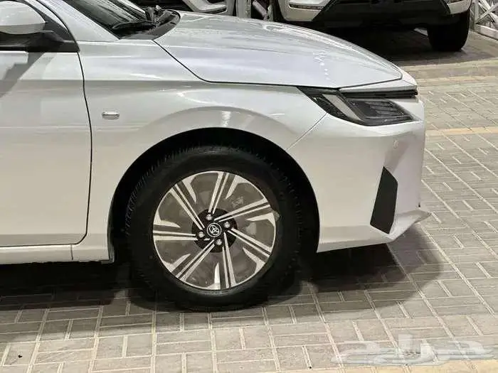 تويوتا يارس واي بلس نصف فل 2026 4
