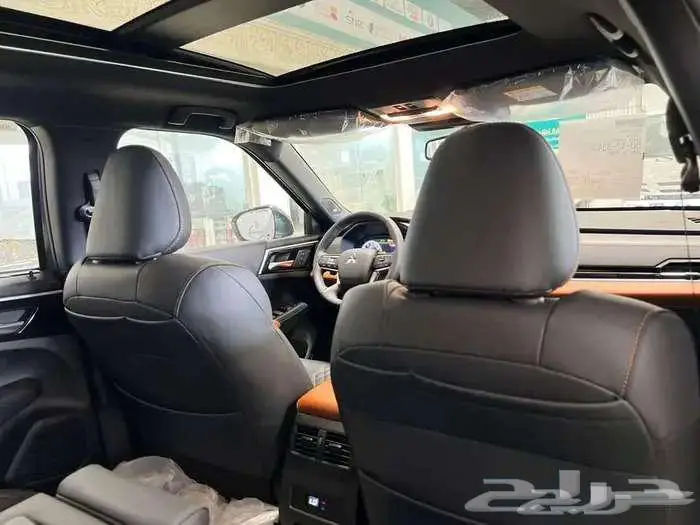 ميتسوبيشي اوتلاندر فل كامل بريميم 2025 14