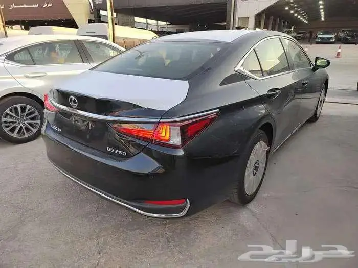 لكزس ES250 بنزين AA سعودي كاش واقساط 2025 9