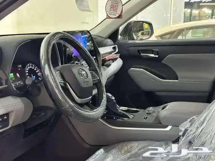 تويوتا هايلاندر GLE موديل 2025 عرض 50 50 بدون ربح 6