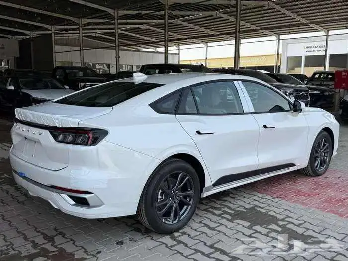 فورد تورس امبيانتي 2026 الان لدى سفنز 7