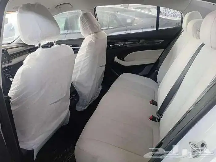 ام جي 5 استاندر الشكل الجديد بنزين اتوماتيك 2025 عروض خاصة 8