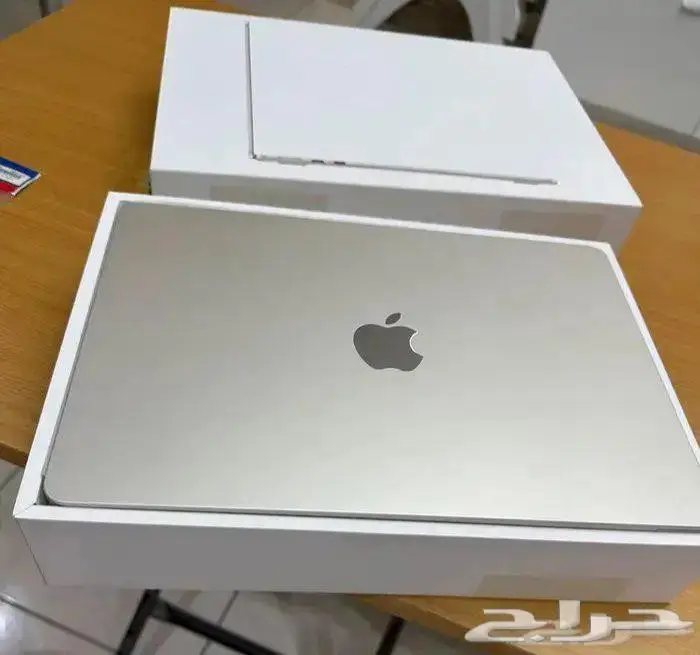 للبيع ماك بوك اير M3 ذهبي نضيف اخو الجديد موديل 2024 2