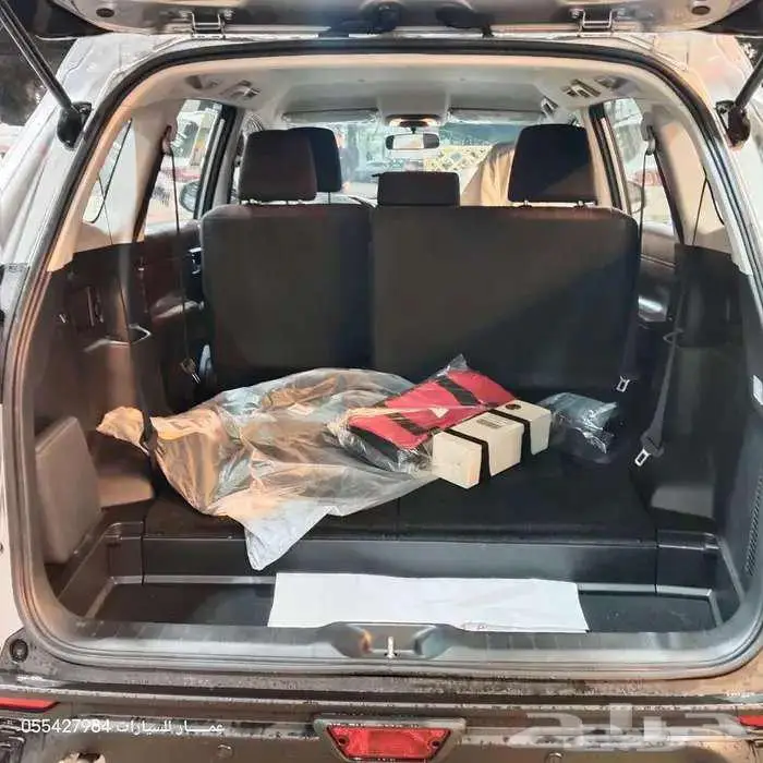 تويوتا انوفا GL بنزين 2025 6