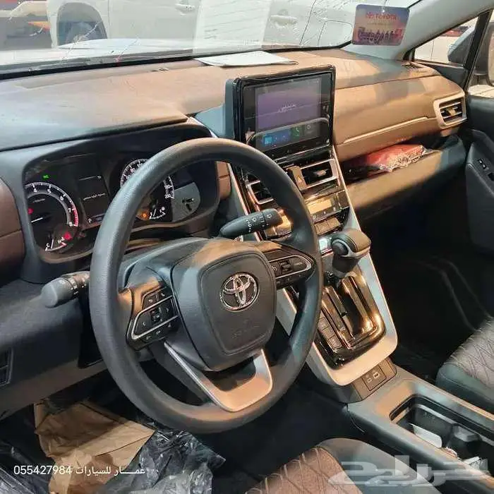 تويوتا انوفا GL بنزين 2025 10