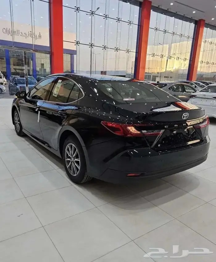 تويوتا كامري E موديل 2025 ايجار منتهي بالتمليك اقساط 5