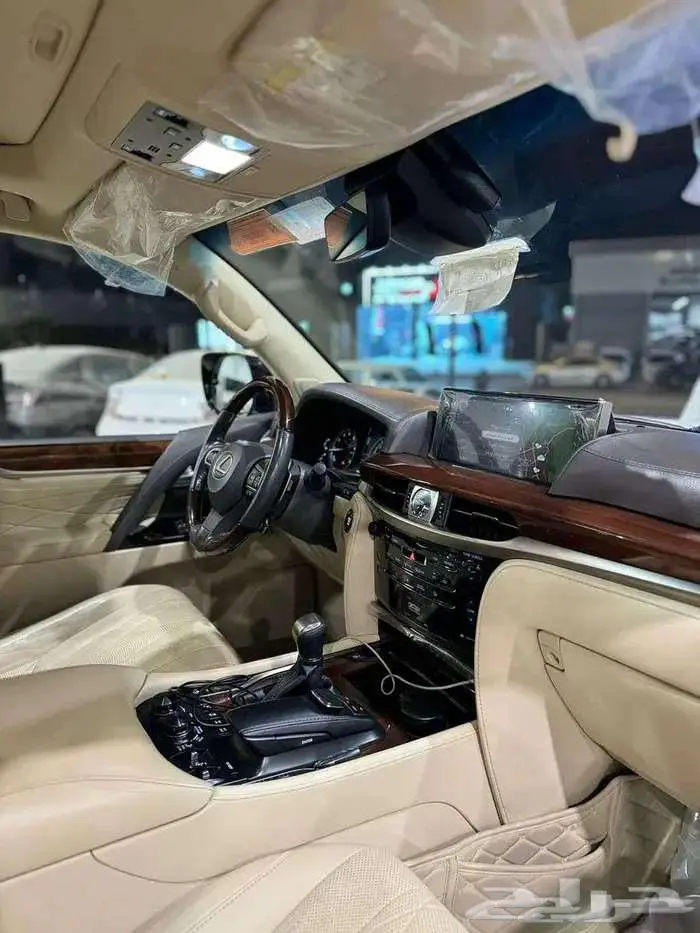 لكزس بريمى موديل 2019 6