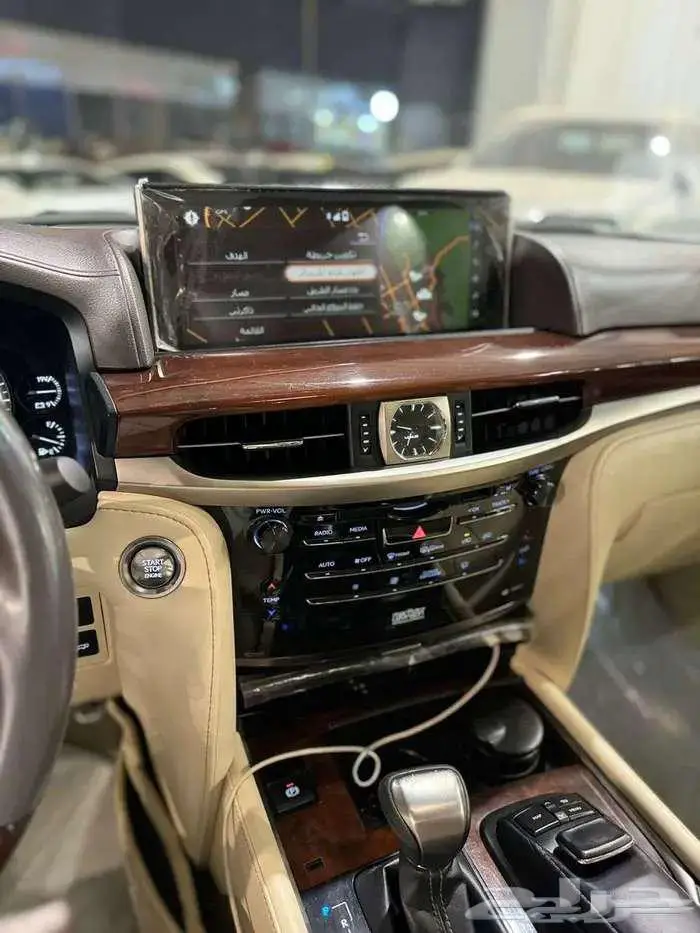 لكزس بريمى موديل 2019 7