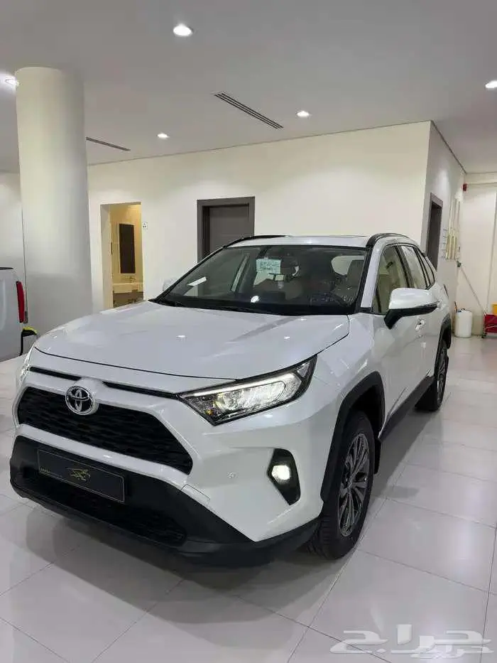 تويوتا رافور XLE 2025 بنزين كاش وتقيسط جميع البنوك 0
