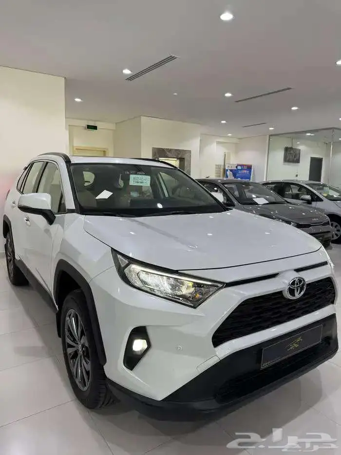 تويوتا رافور XLE 2025 بنزين كاش وتقيسط جميع البنوك 2