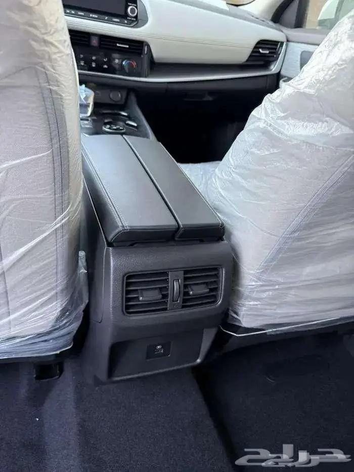 نيسان اكستريل 5 او 7 مقاعد موديل 25 بدون دبل أو دبل 11