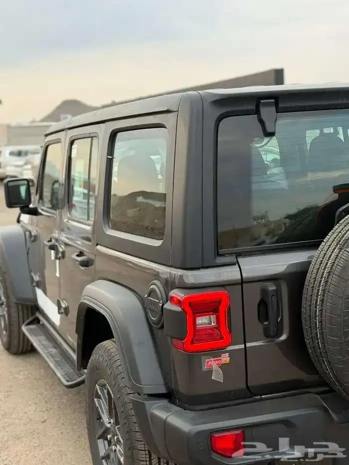 جيب رانجلر تصفية نهاية العام 11