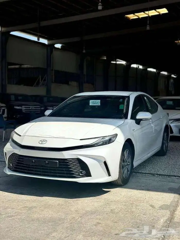 عرض خاص كامري E ستاندر هايبرد2025 سعودي 102500 0