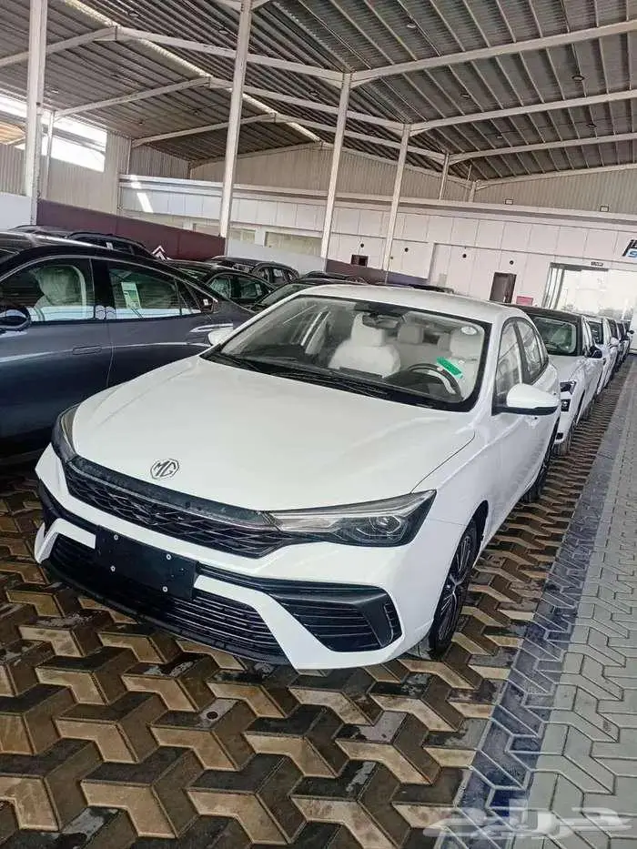 ام جي 5 استاندر الشكل الجديد بنزين اتوماتيك 2025 عروض خاصة 0