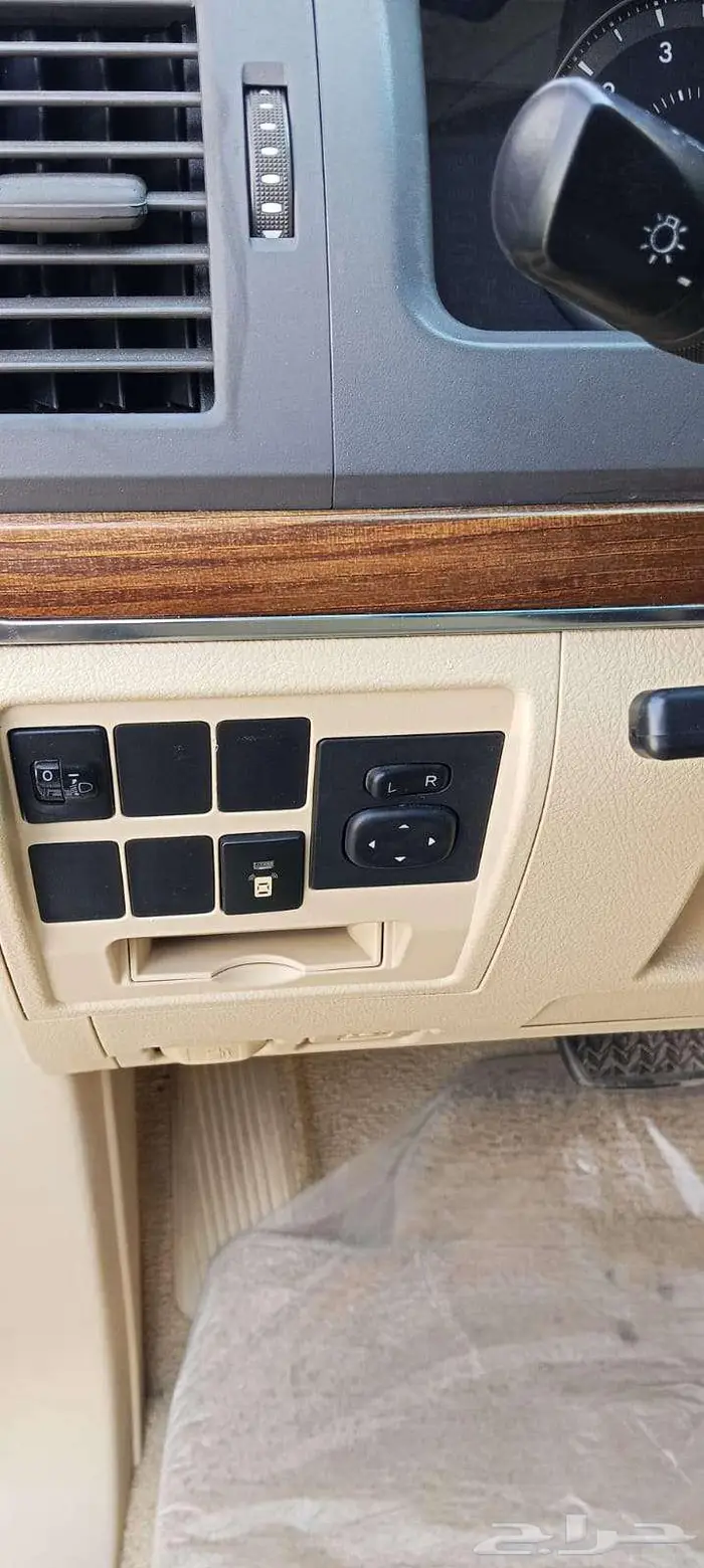 لاندكروزر GXR -رقم 3 فل كامل 6 سلندر البيع 136000 5