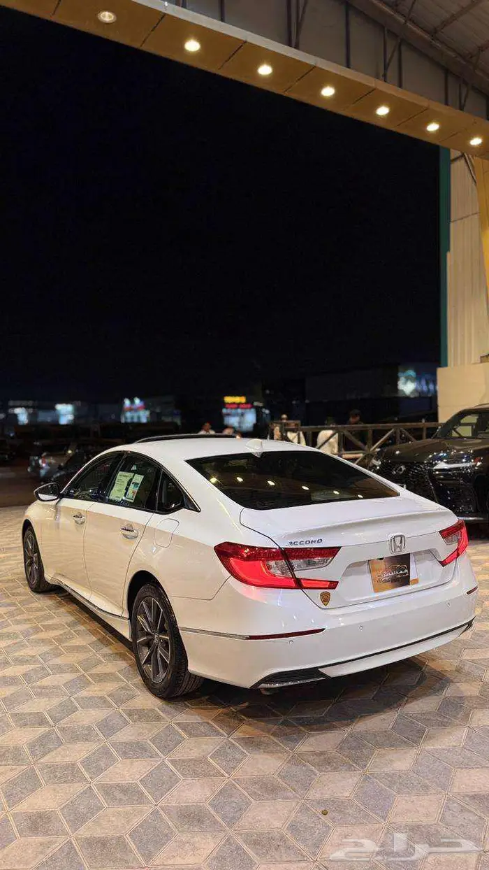 هوندا اكورد مديل 2022 فل 3