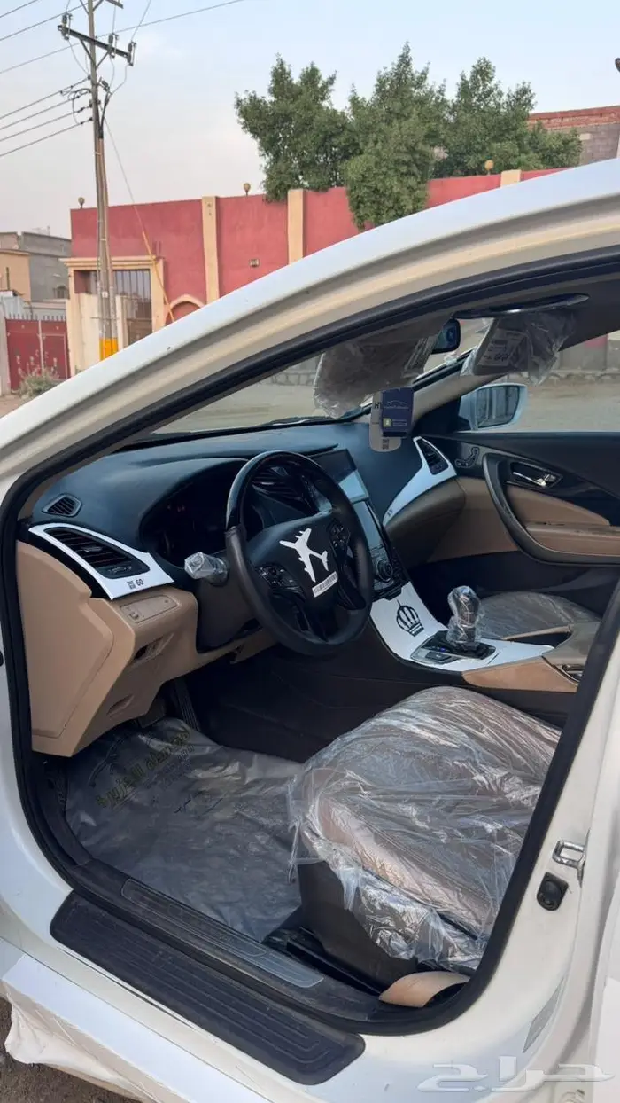 للبيع ازيرا 12 فل ب 18 الف فقط 3