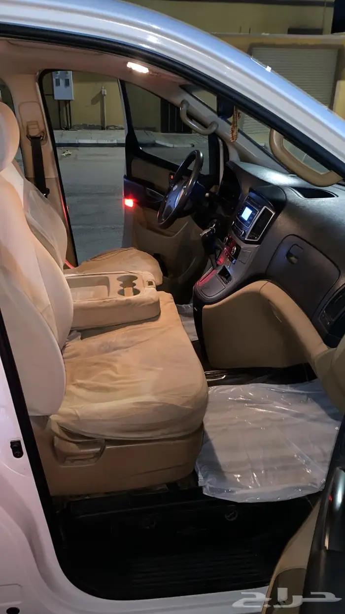 هيونداي H1 اوتوماتيك 2016 3