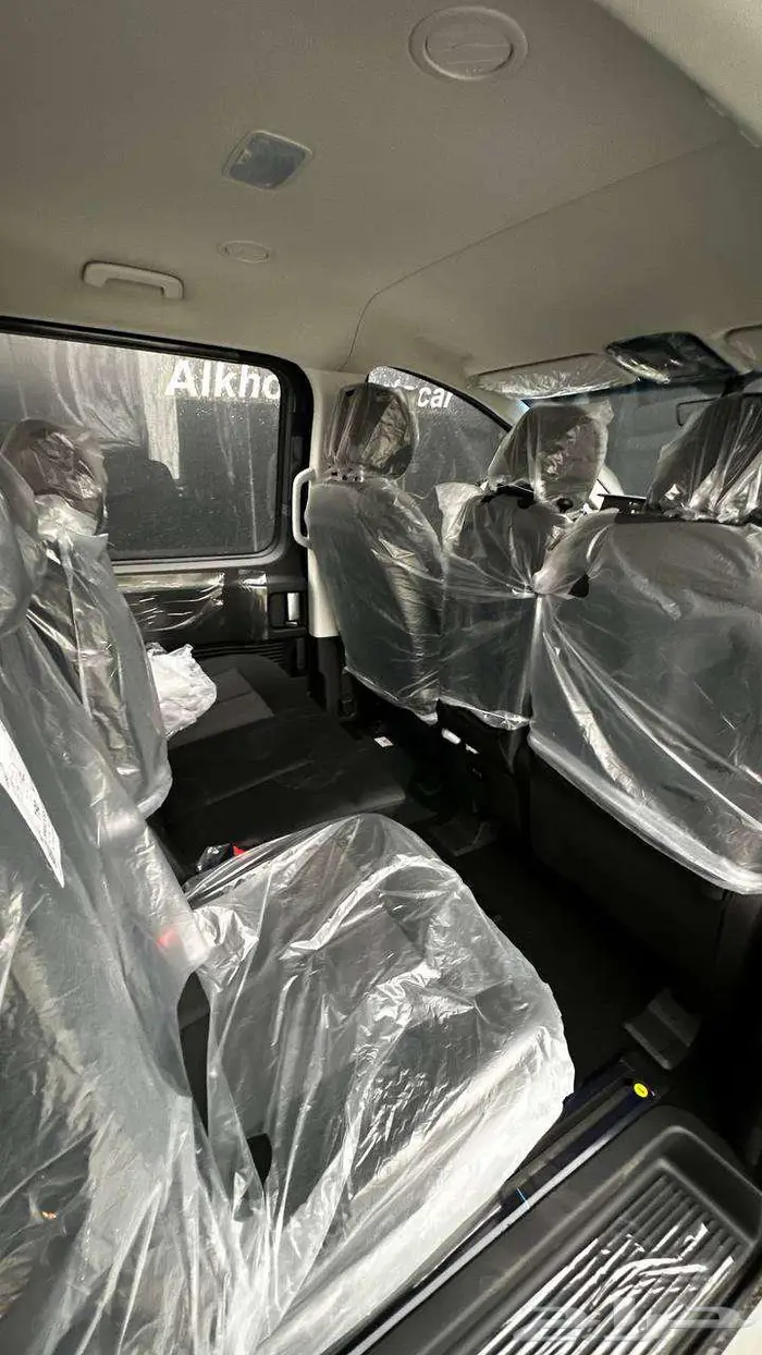 هيونداي ستاريا 2025 عائلية - الخضر للسيارات 11