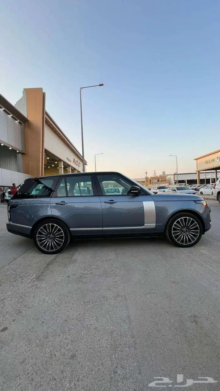 رنج روفر HSE موديل 2018 - معرض خلف للسيارات 4