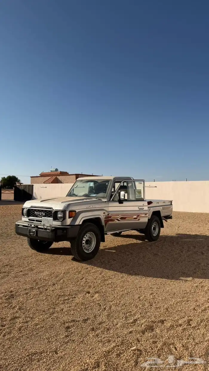 شاص 2024 لون سلفر شبه الاصفاار 1