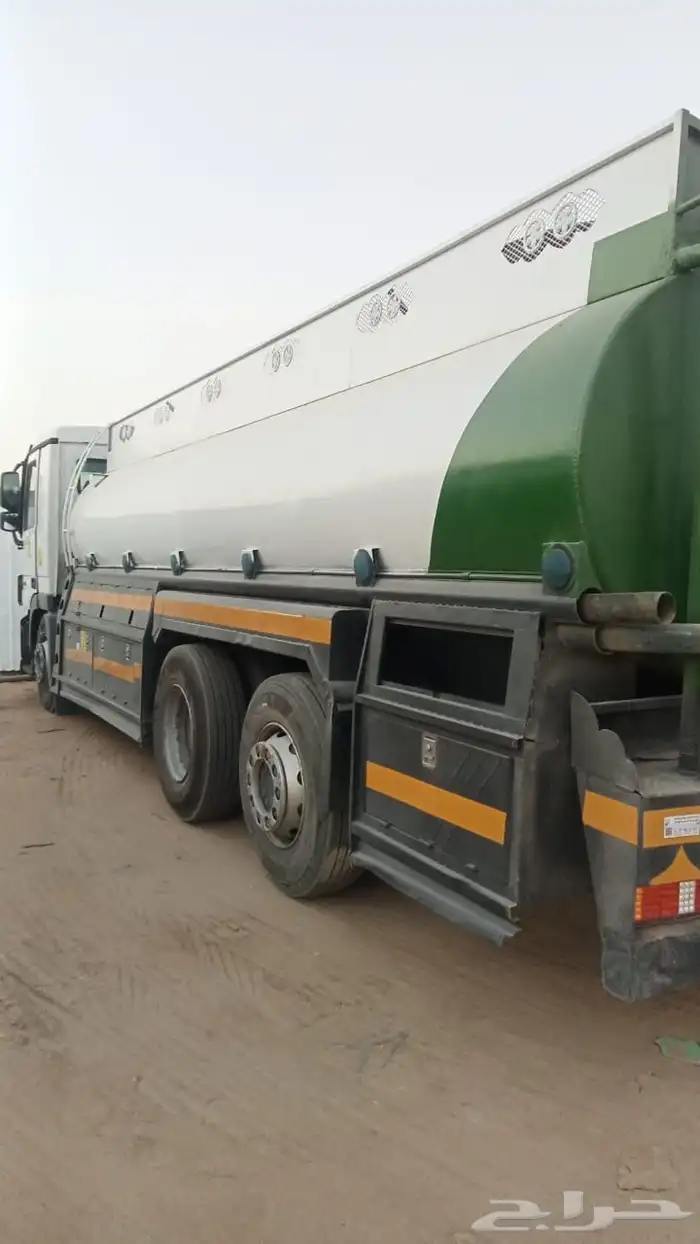 وايت اكترس للبيع مقاس 19 1