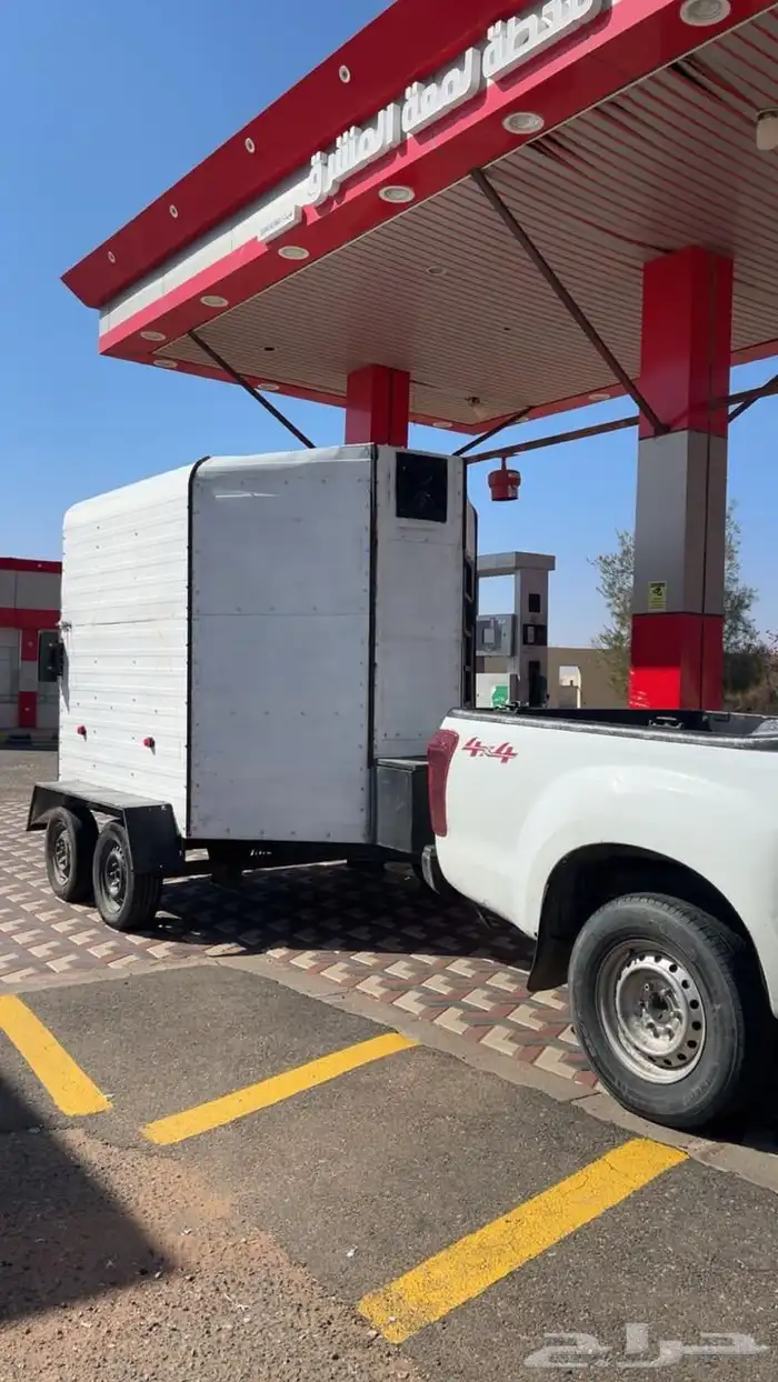 للبيع عربه محليه راسين صناعه جديد مالها سنتين 3