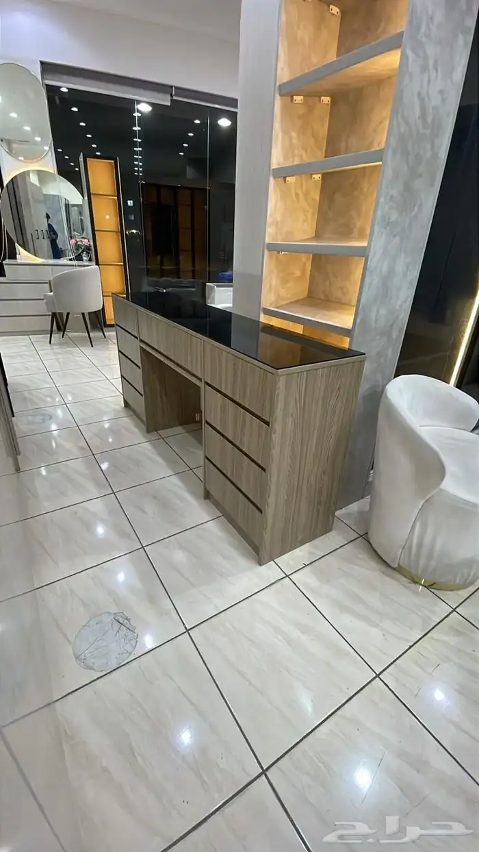 تسريحة للبيع 1