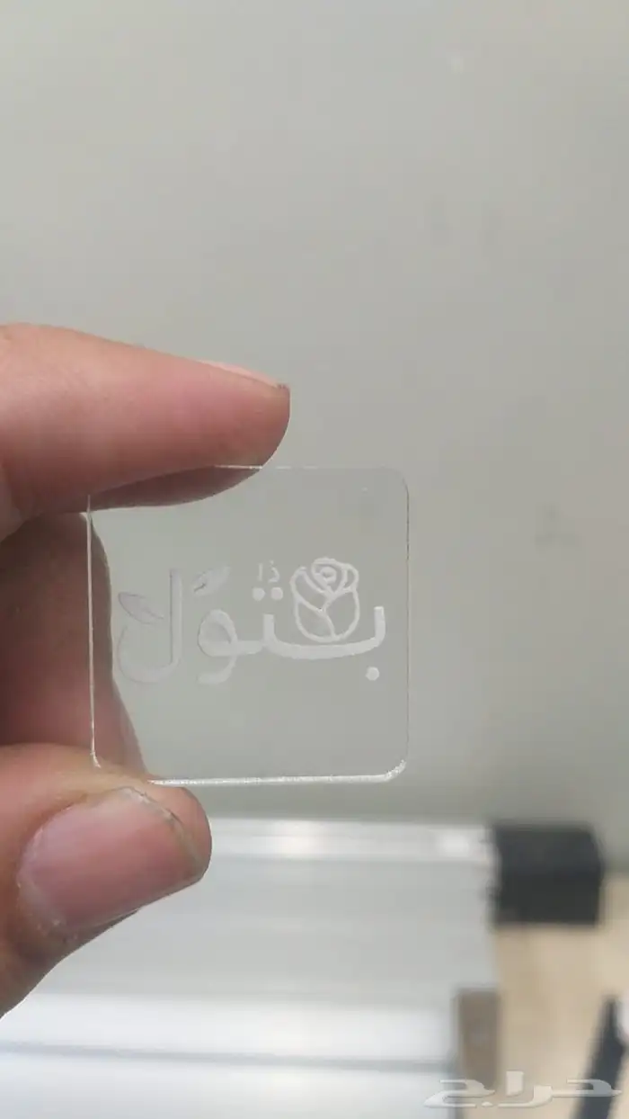 طباعة لوجو اكرليك 0