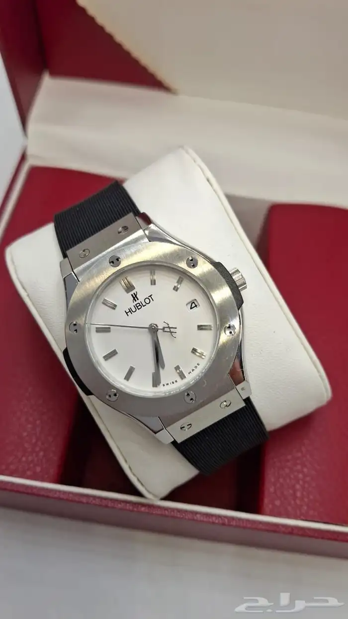 ساعات هوبلت نسائي 1