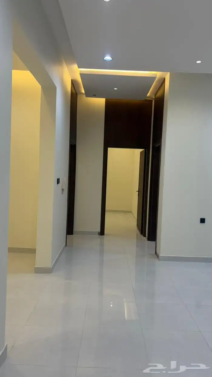 للبيع دور مستقل علي مساحة ارض كامله خميس مشيط 4