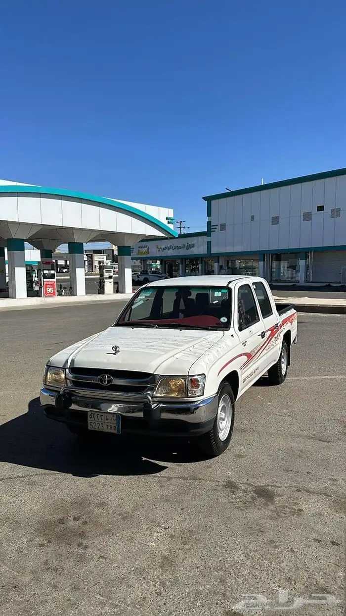 بسم الله توكلنا علا الله هايلكس 2002 فل كامل نضيفه 1