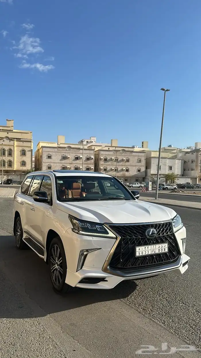 جيب لكزس LX570 فل كامل 2019 2