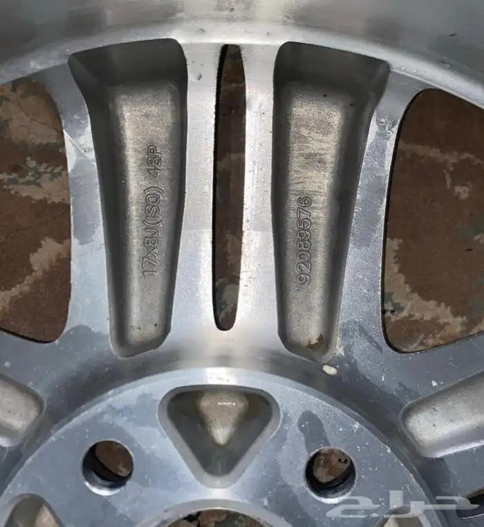 للبيع جنط كابريس 2003 SS جديد واصلي GM لم يستخدم 2