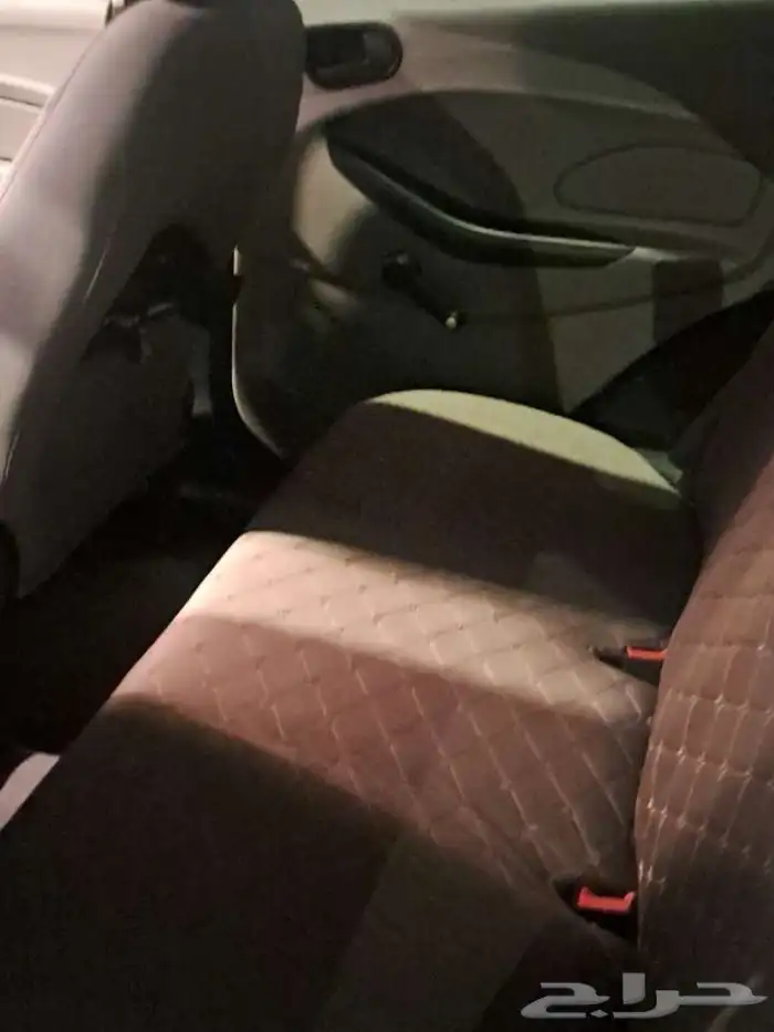 فورد فيوجو2016 رمادي 8