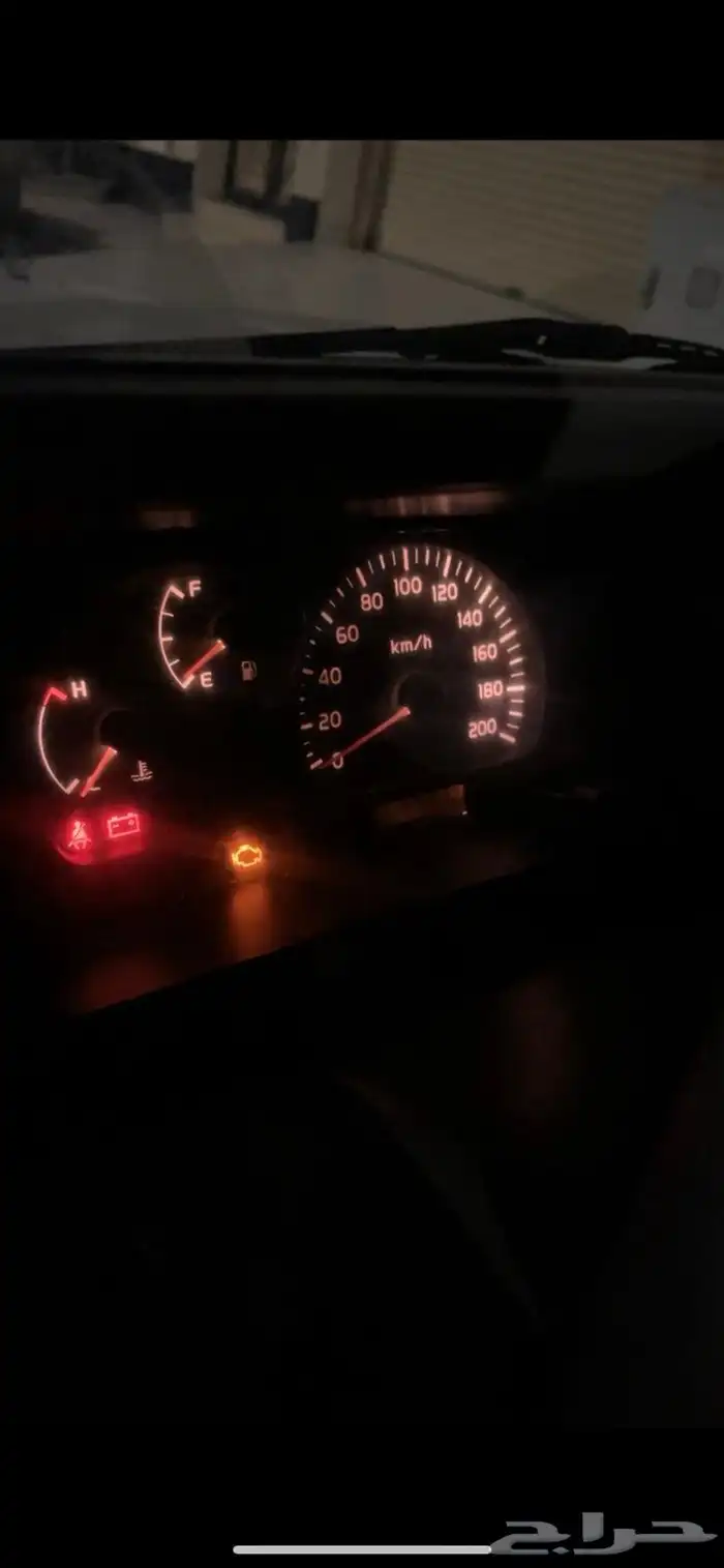 للبيع جيب ربع 2001 12