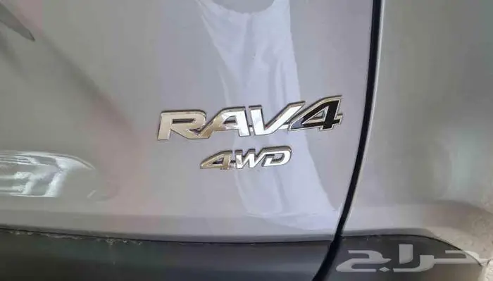 تويوتا رافور XLE موديل 2025 6