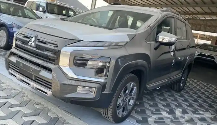 ميتسوبيشي اكسباندر 2025 كروس فل كامل وهاي لاين 0