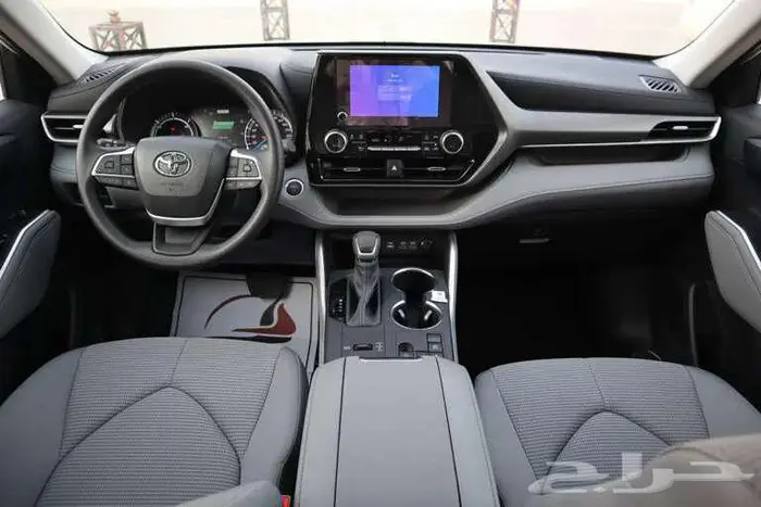 تويوتا هايلندر 2025 دبل هايبرد ستاندر 4