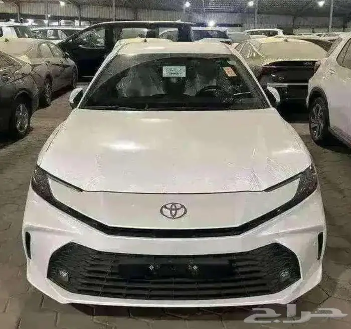 تويوتا كامرى هايبرد 2025 0