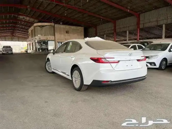 تويوتا - كامري-2025 - LE - بنزين 3