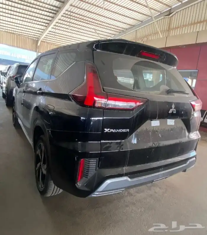 ميتسوبيشي اكسباندر 2025 كروس فل كامل وهاي لاين 9