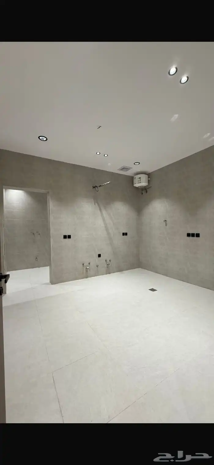 للبيع دور جاهزة للسكن في مخطط ت 6 بالعزيزية 11